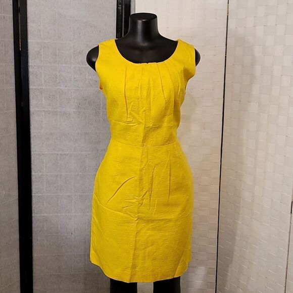 BRAND NEW WORN PLEATED FRONT SLEEVELESS WOMEN"S DRESS - Picture 2 of 14